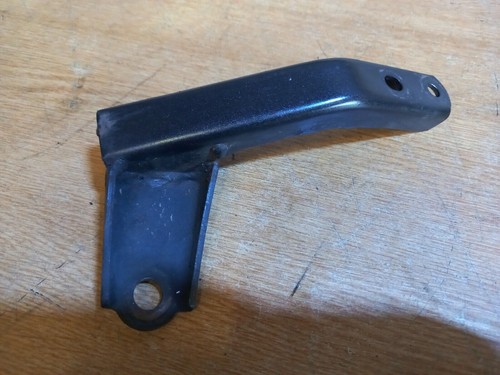 Honda cbr 125 - engine, bracket
