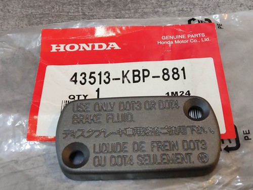 Rear brake master cylinder