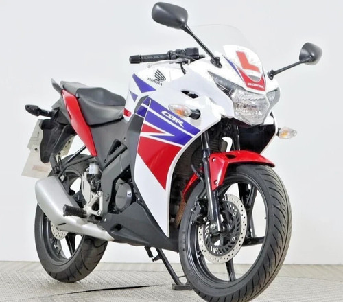 Honda cbr125 front - honda,